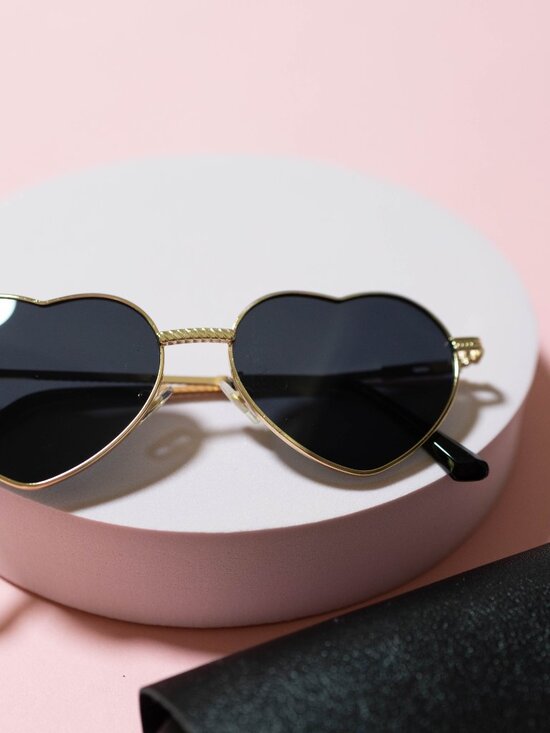 Gold Heart Sunglasses main image 11